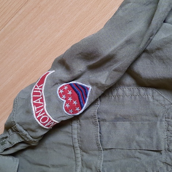 American Eagle sage green shirt - Picture 3 of 5